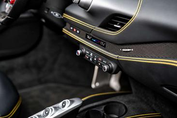 Ferrari F8 Spider — photo 30