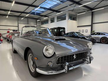 Ferrari 250 GT 2+2 — photo 10