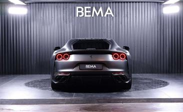 Ferrari 812 Superfast — photo 4