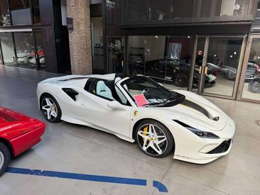 Ferrari F8 Spider — photo 2