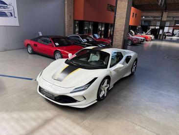 Ferrari F8 Spider — photo 8
