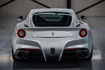 Ferrari F12 Berlinetta — photo 2