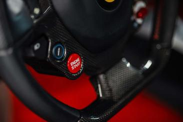 Ferrari F12 Berlinetta — photo 34