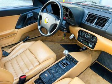 Ferrari F355 Berlinetta — photo 11