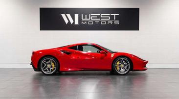 Ferrari F8 Tributo — photo 3