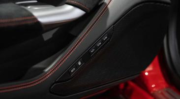 Ferrari F8 Tributo — photo 31