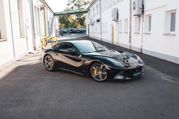 Ferrari F12 Berlinetta — photo 3