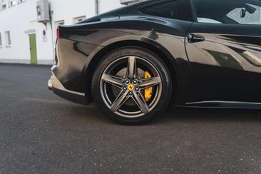 Ferrari F12 Berlinetta — photo 10