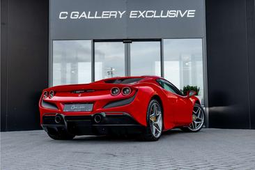 Ferrari F8 Spider — photo 9