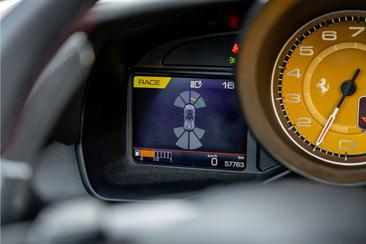 Ferrari F8 Spider — photo 21