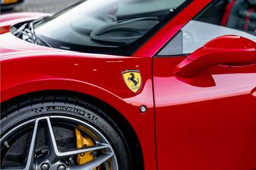 Ferrari F8 Spider — photo 31