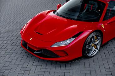 Ferrari F8 Spider — photo 33