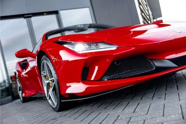 Ferrari F8 Spider — photo 34