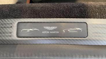 Aston Martin V12 Speedster Roadster V12 — photo 21