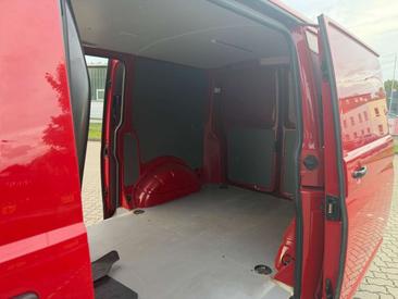 Volkswagen Transporter Van 2.0 TDI 150 — photo 9
