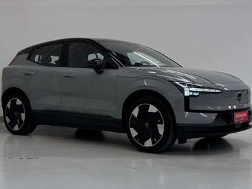 Volvo EX30 Single Motor Extended Range — photo 6