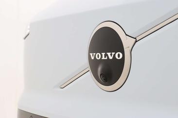 Volvo EX30 Single Motor Extended Range — photo 17
