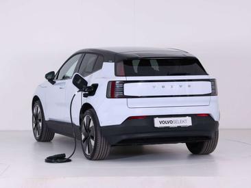 Volvo EX30 Single Motor Extended Range — photo 6