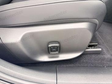 Volvo EX30 Single Motor Extended Range — photo 10