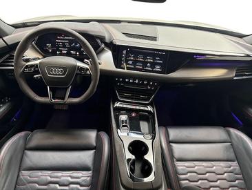 Audi E-tron GT Berline RS E-tron GT 440 KW — photo 8