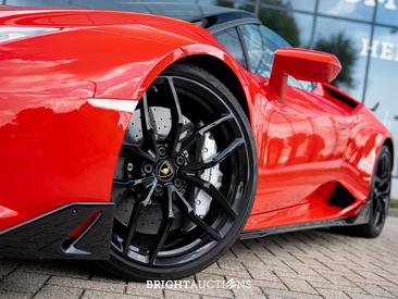 Lamborghini Huracán EVO Spyder — photo 8