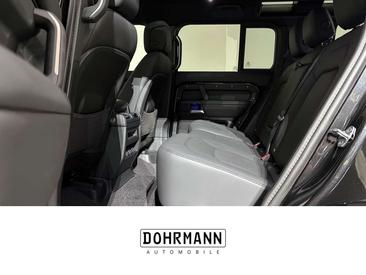 Land Rover Defender 110 D250 — photo 13