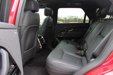 Land Rover Range Rover Sport P440e — photo 11