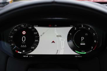 Land Rover Range Rover Sport P440e — photo 18