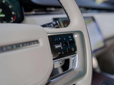 Land Rover Range Rover P440e — photo 15