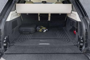 Land Rover Range Rover P440e — photo 22