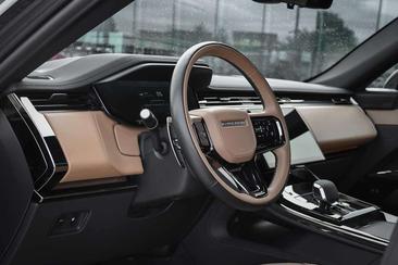 Land Rover Range Rover Sport P460e — photo 9