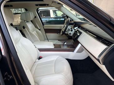 Land Rover Range Rover P460e — photo 3