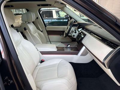 Land Rover Range Rover P460e