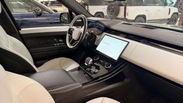 Land Rover Range Rover Sport P510e — photo 31
