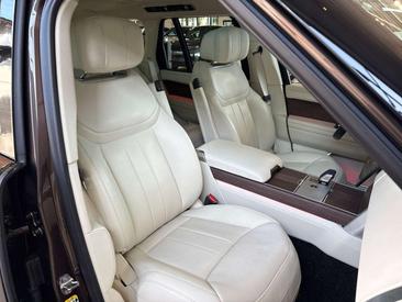Land Rover Range Rover P460e — photo 10