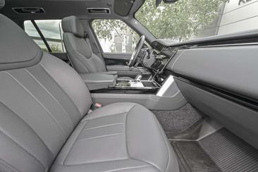 Land Rover Range Rover P460e — photo 7