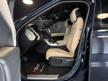 Land Rover Range Rover Sport D300 — photo 10