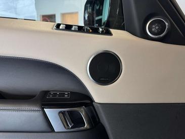 Land Rover Range Rover Sport D300 — photo 12