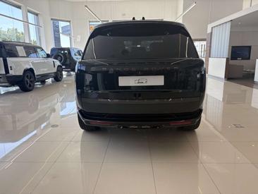 Land Rover Range Rover P550e — photo 15
