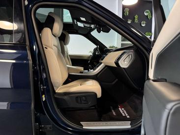 Land Rover Range Rover Sport D300 — photo 18