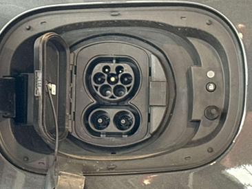 Land Rover Range Rover Sport P460e — photo 31
