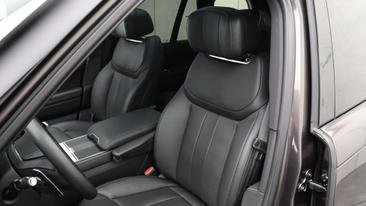 Land Rover Range Rover P550e — photo 9