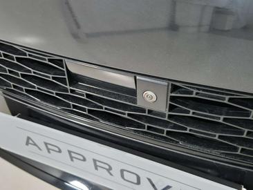 Land Rover Range Rover Sport D250 — photo 17