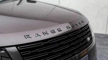 Land Rover Range Rover P550e — photo 18