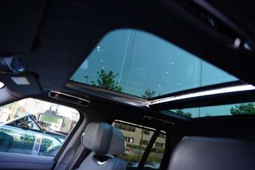 Land Rover Range Rover P510e — photo 30