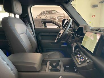 Land Rover Defender 110 P400e — photo 13