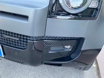 Land Rover Defender 110 P400e — photo 26