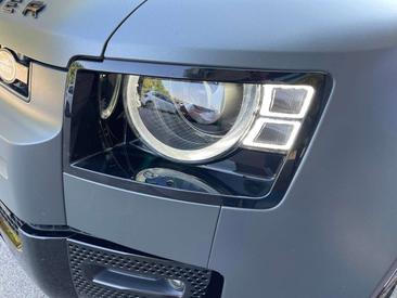 Land Rover Defender 110 P400e — photo 30