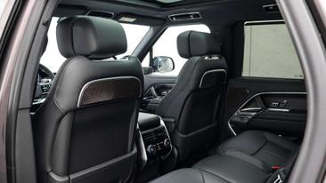Land Rover Range Rover P550e — photo 30