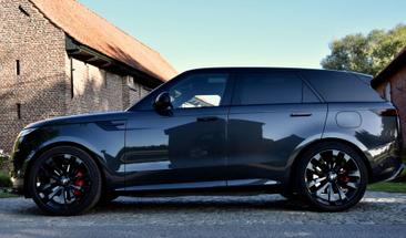Land Rover Range Rover Sport P550e — photo 18